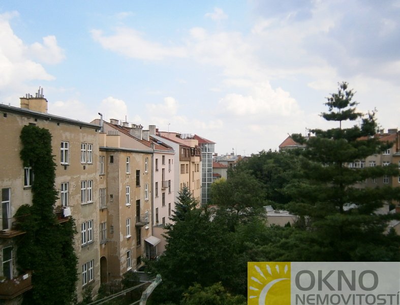 Brno - Veveří, pronájem bytu 2+1 s balkonem